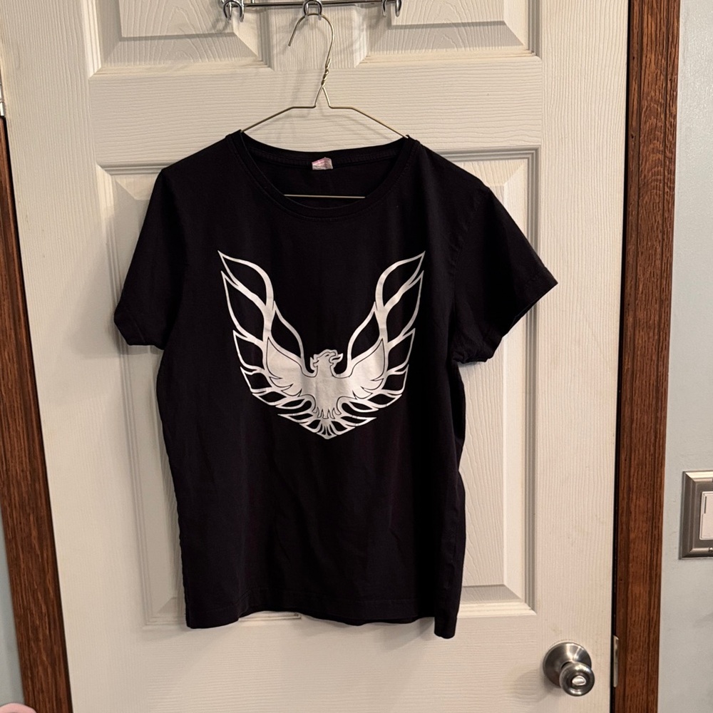 Black Graphic‎ Eagle Tee - Women
